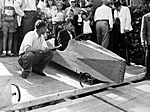 Abb 98 . Das Seifenkistlesrennen 1949, Startvorbereitungen. Ein großes Ereignis mit über 10.000 Besuchern (Bild Holzhäuser, K.)